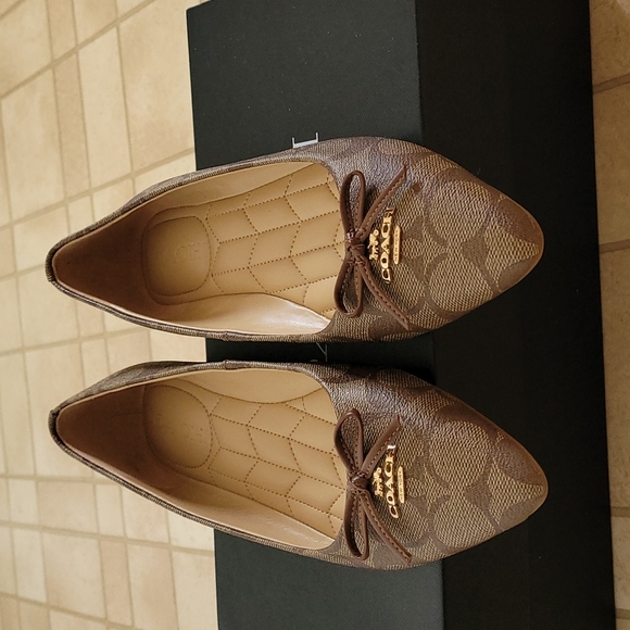 Coach shoes - Picture 1 of 4